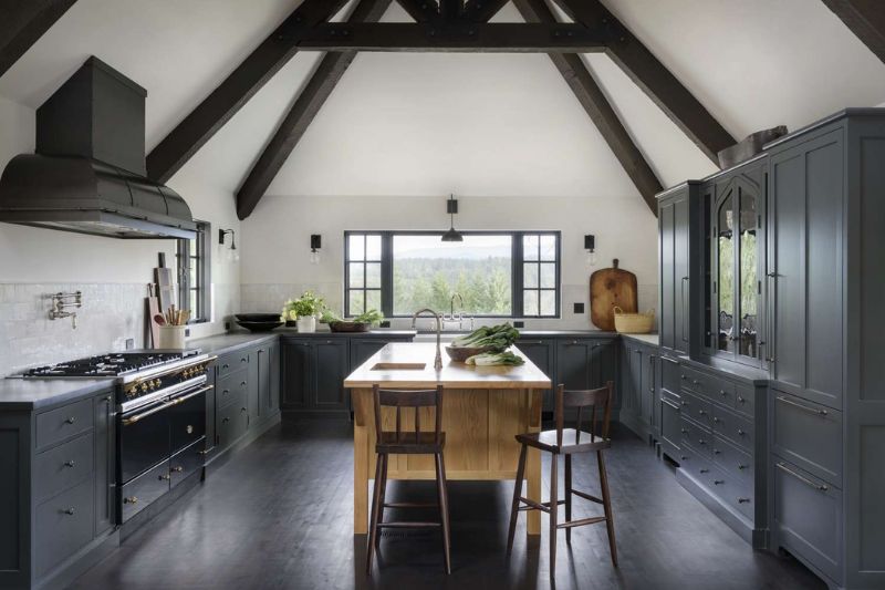 Renovation & Interiors